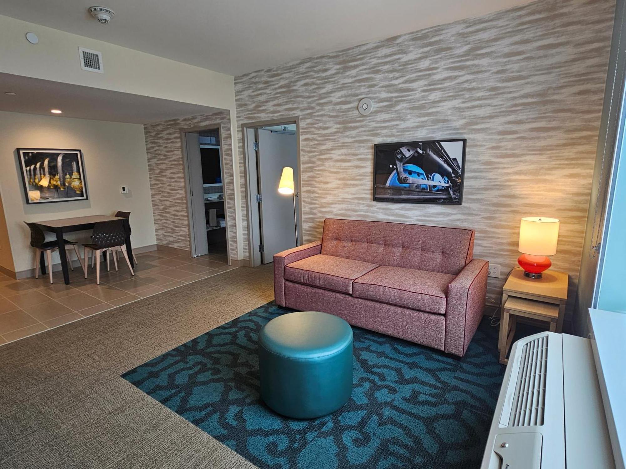 Home2 By Hilton Allentown Airport Hotel 3*